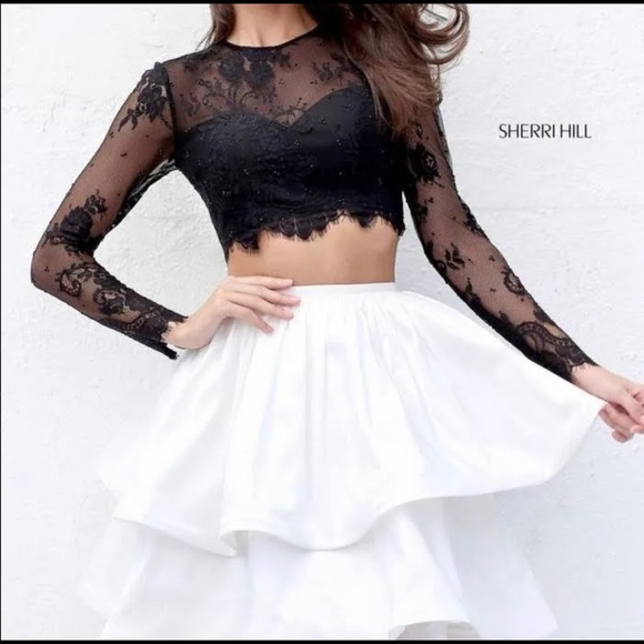 DON'T PASS UP THIS AUTHENTIC SHERRI HILL BLACK AND WHITE FORMAL PAID $525 - Picture 1 of 4